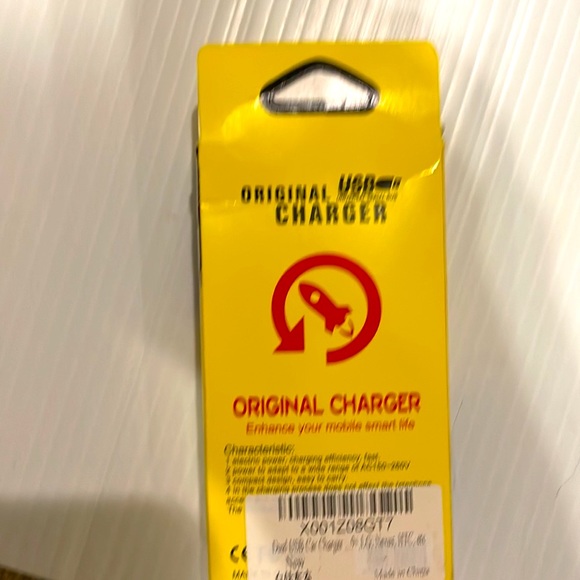 NWT Original Charger USB car charger for 2 Black w/ Crystals - Picture 5 of 9